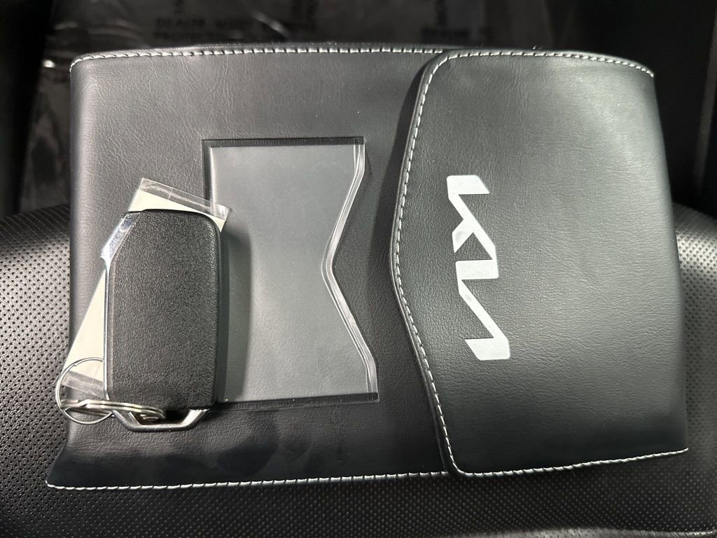 Used 2022 Kia Telluride S image 41