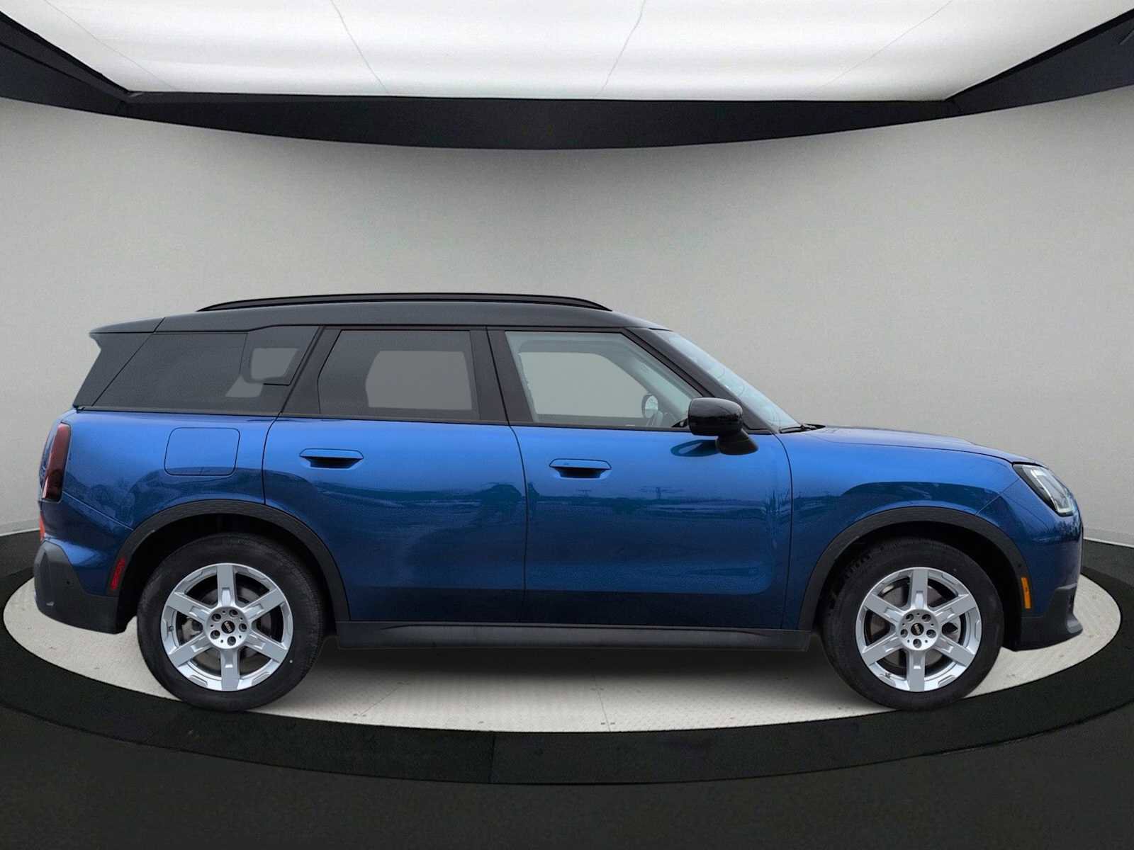 Used 2025 MINI Cooper Countryman S image 9