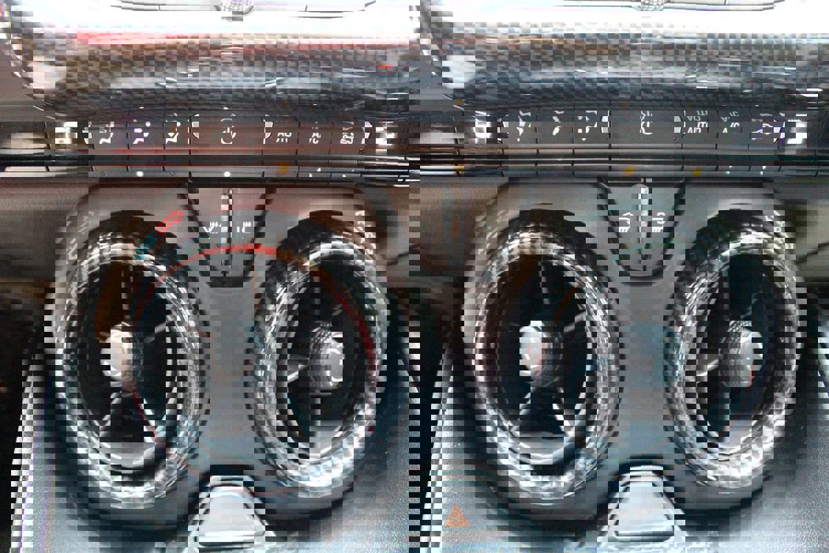 Used 2019 Chevrolet Camaro SS image 38