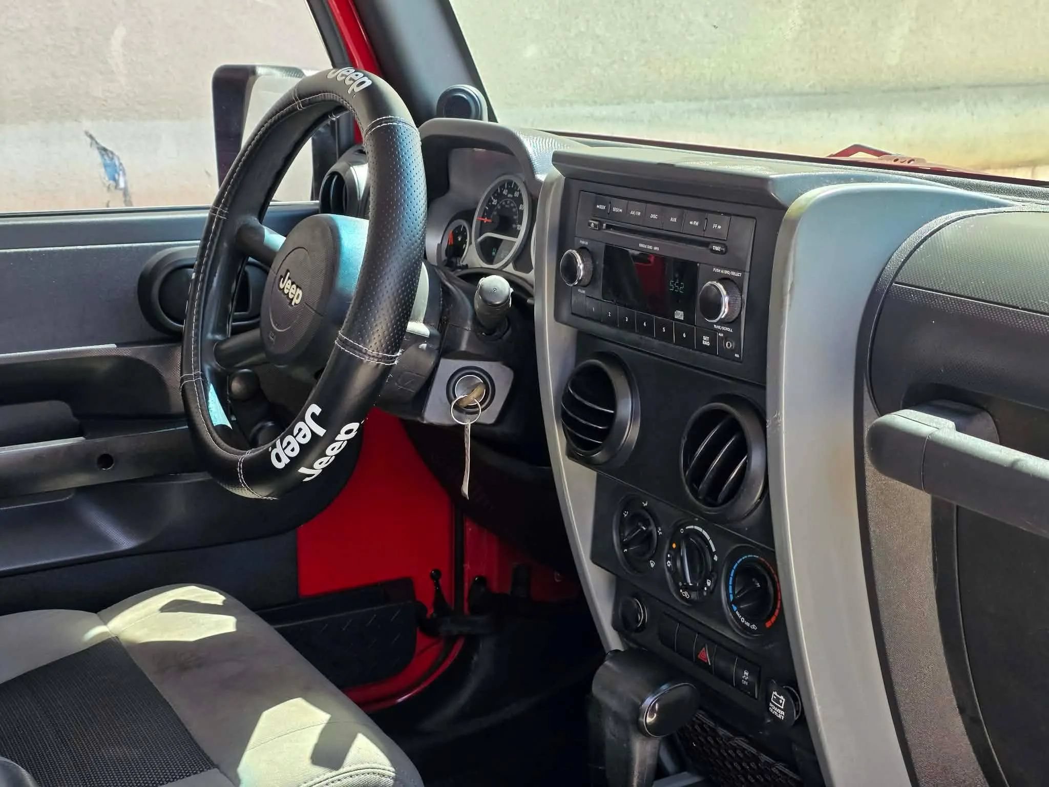 Used 2010 Jeep Wrangler Unlimited Sport AWD/4WD image 18
