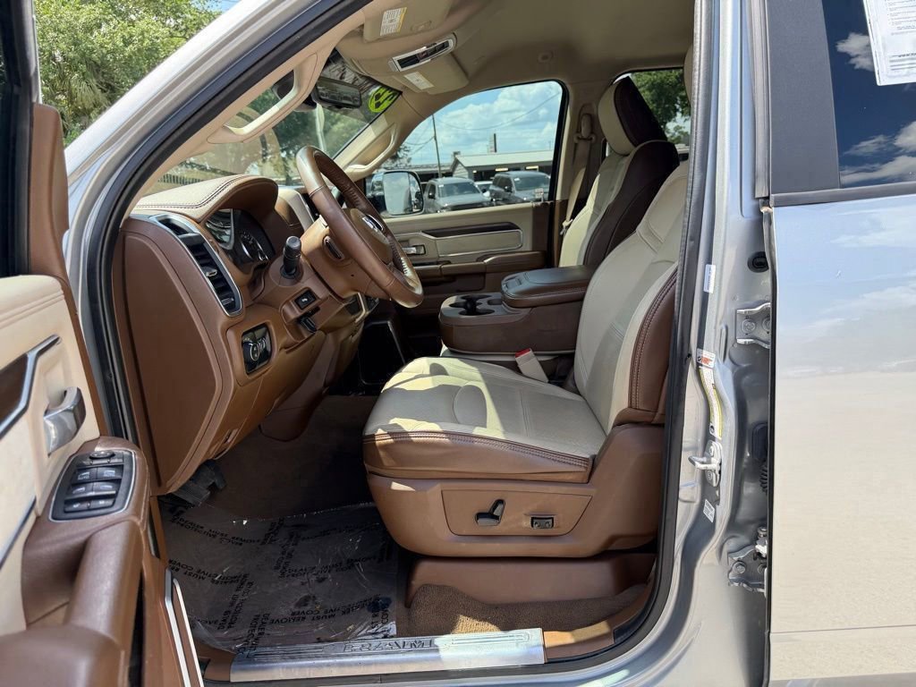 Used 2022 RAM 3500 Laramie image 18