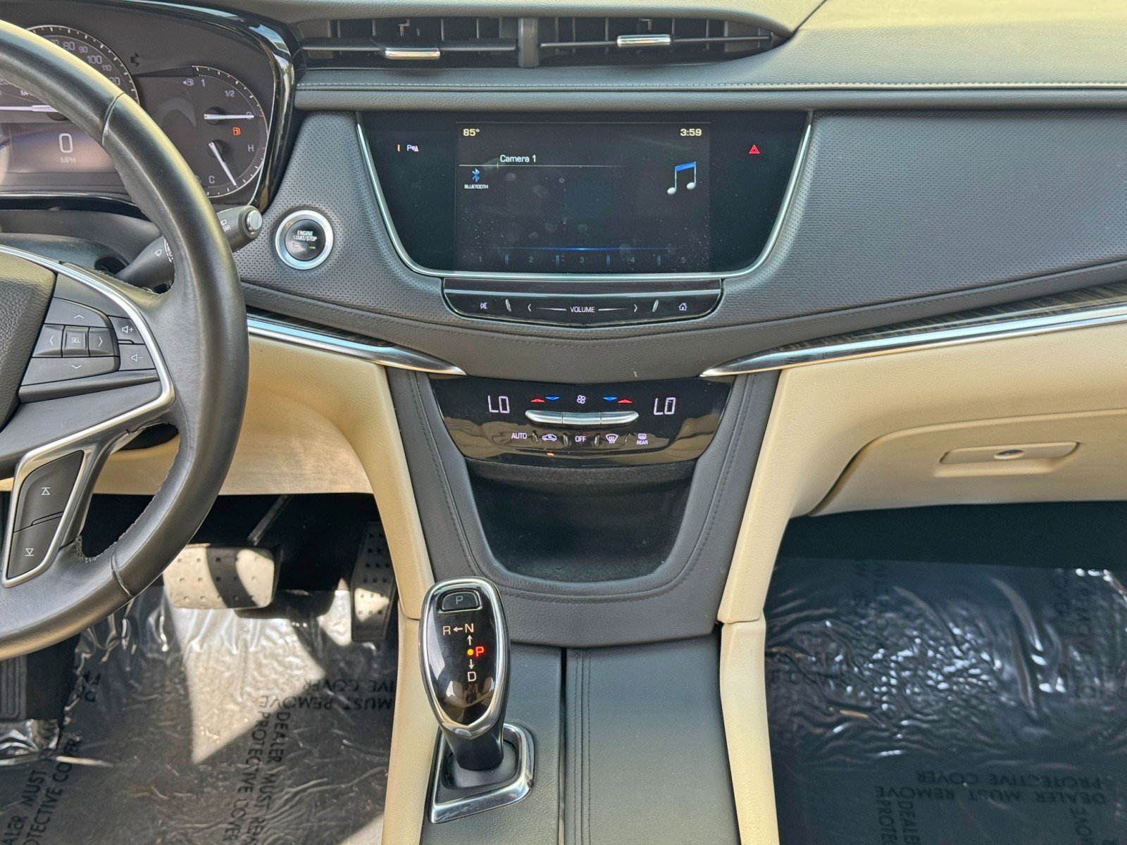 Used 2017 Cadillac XT5 FWD image 21