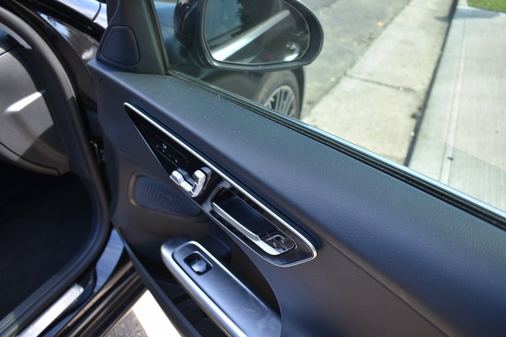 Used 2024 Mercedes-Benz C 300 Sedan image 23