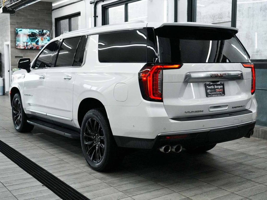 Used 2024 GMC Yukon XL Denali w/ Advanced Technology Package image 6