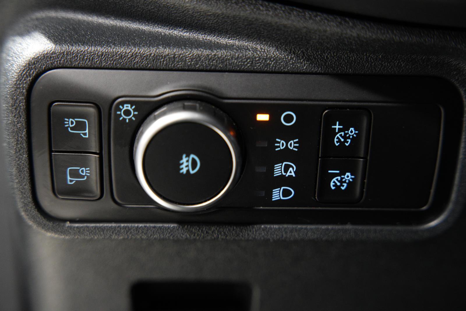 Used 2025 Ford Bronco Badlands image 31