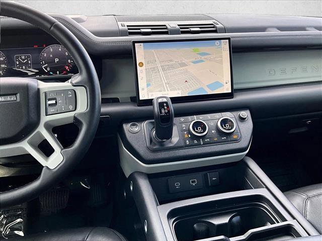 Used 2024 Land Rover Defender 110 SE image 8