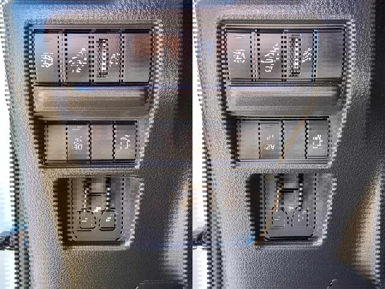 Used 2025 Toyota Land Cruiser 1958 image 16