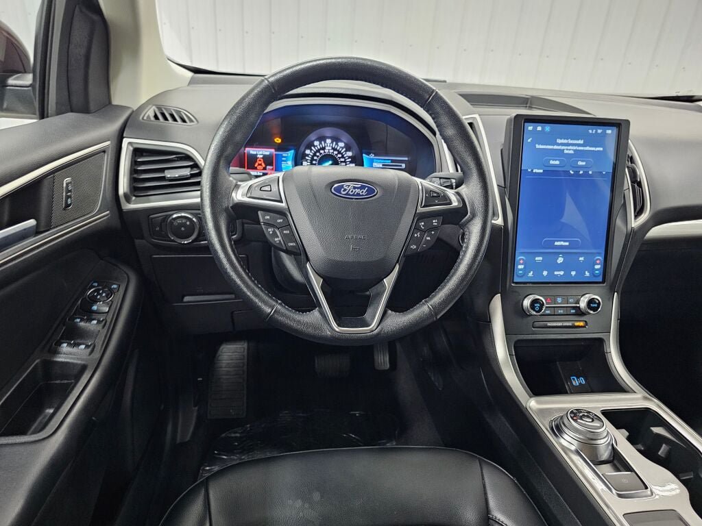 Used 2024 Ford Edge SEL AWD/4WD image 14