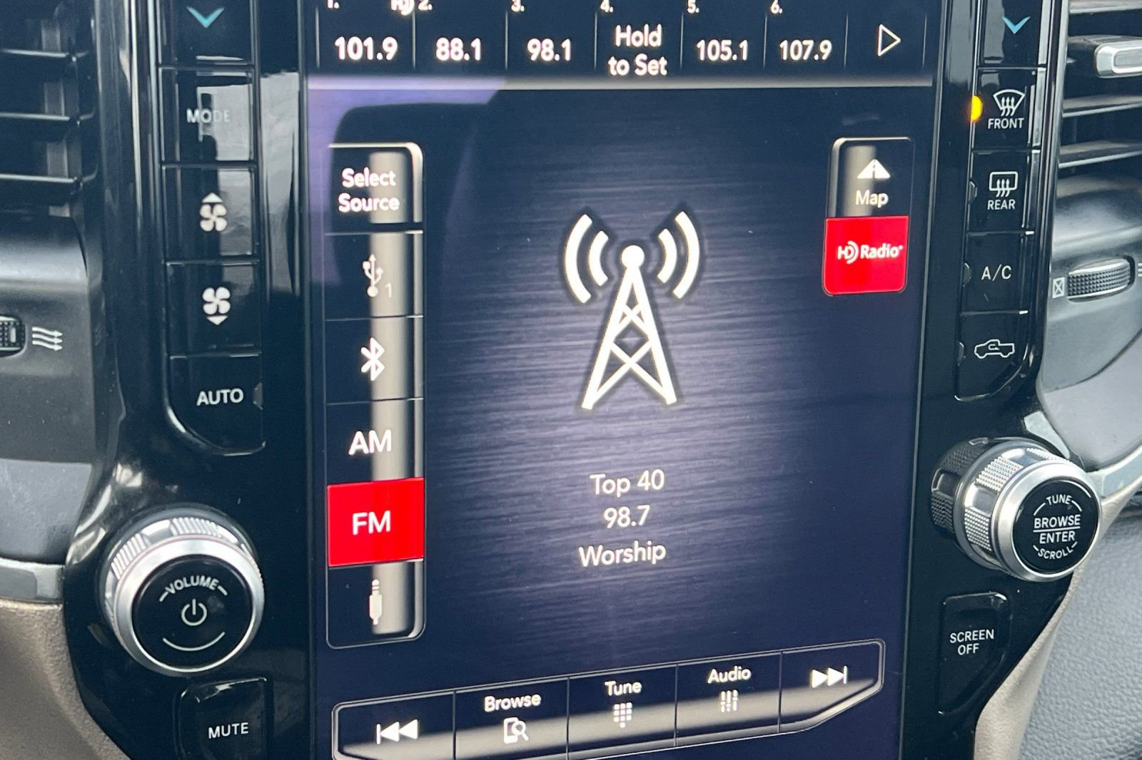 Used 2020 RAM 3500 Laramie image 17