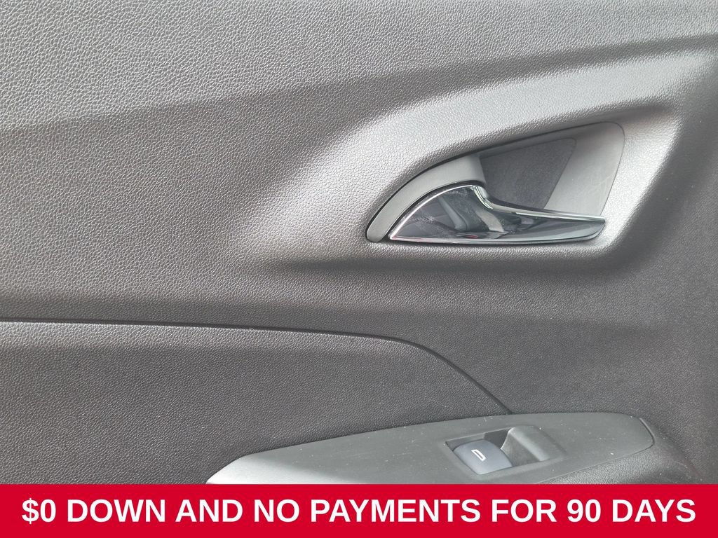 Used 2025 Chevrolet Trax LT w/ LT Convenience Package FWD image 26