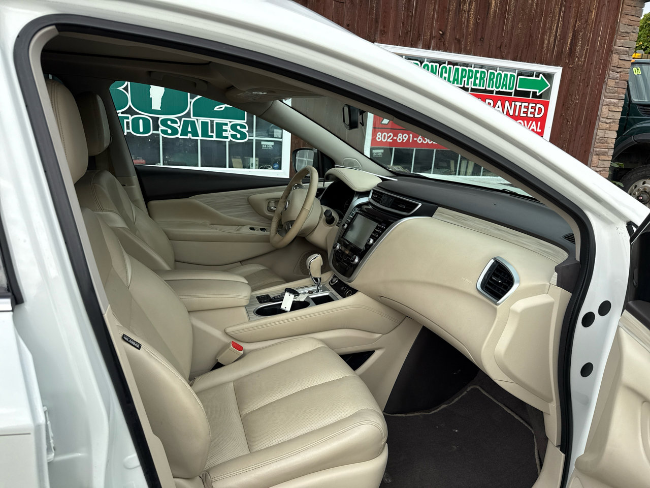 Used 2018 Nissan Murano SL w/ Moonroof Package image 9