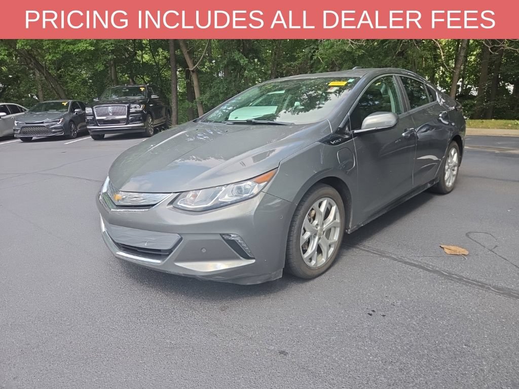 Used 2017 Chevrolet Volt Premier w/ Driver Confidence Package FWD image 3