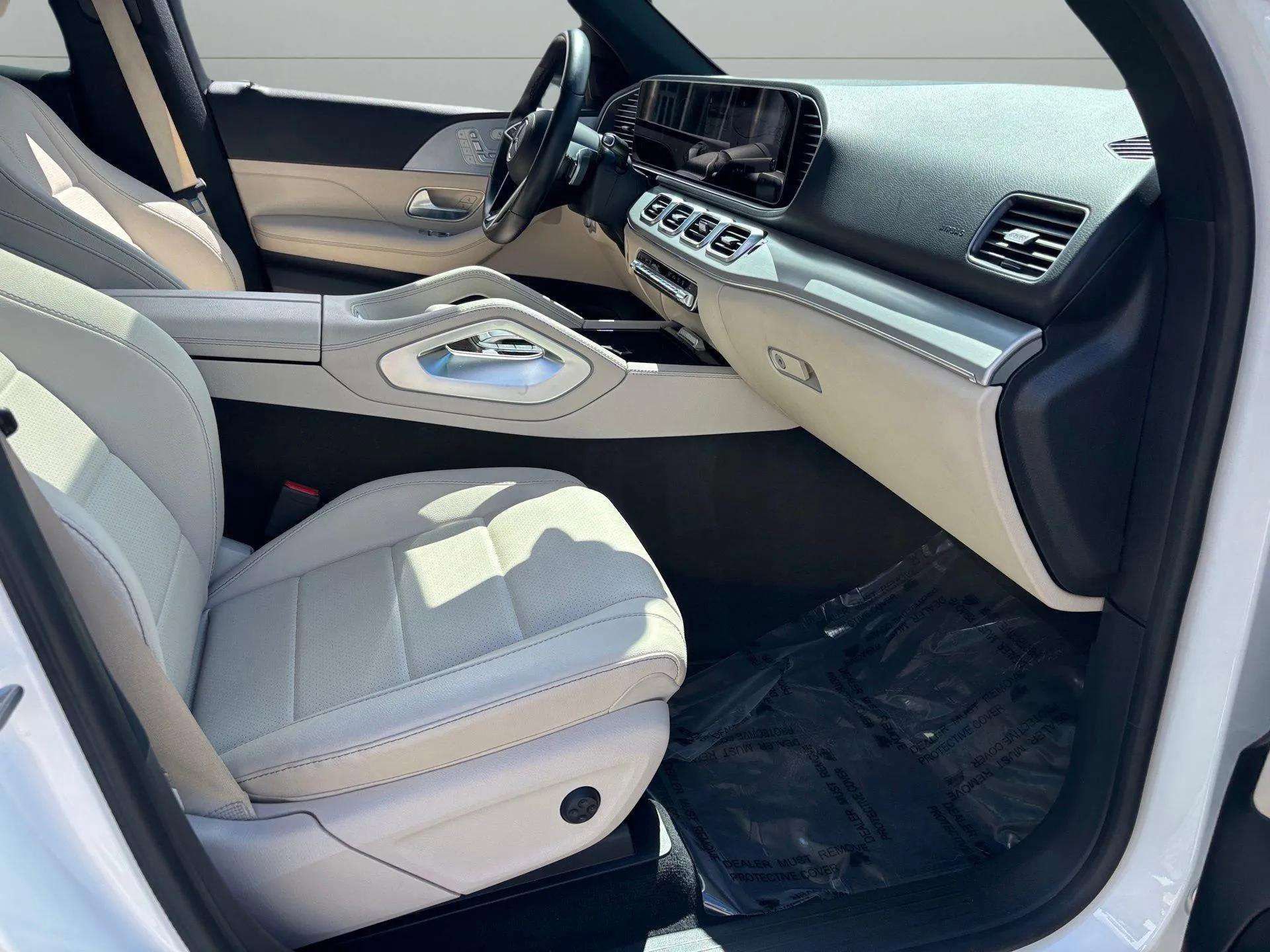 Used 2024 Mercedes-Benz GLE 450e 4MATIC image 31