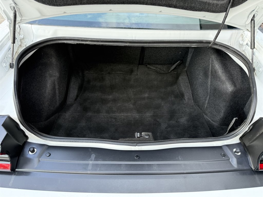 Used 2020 Dodge Challenger SXT RWD image 26