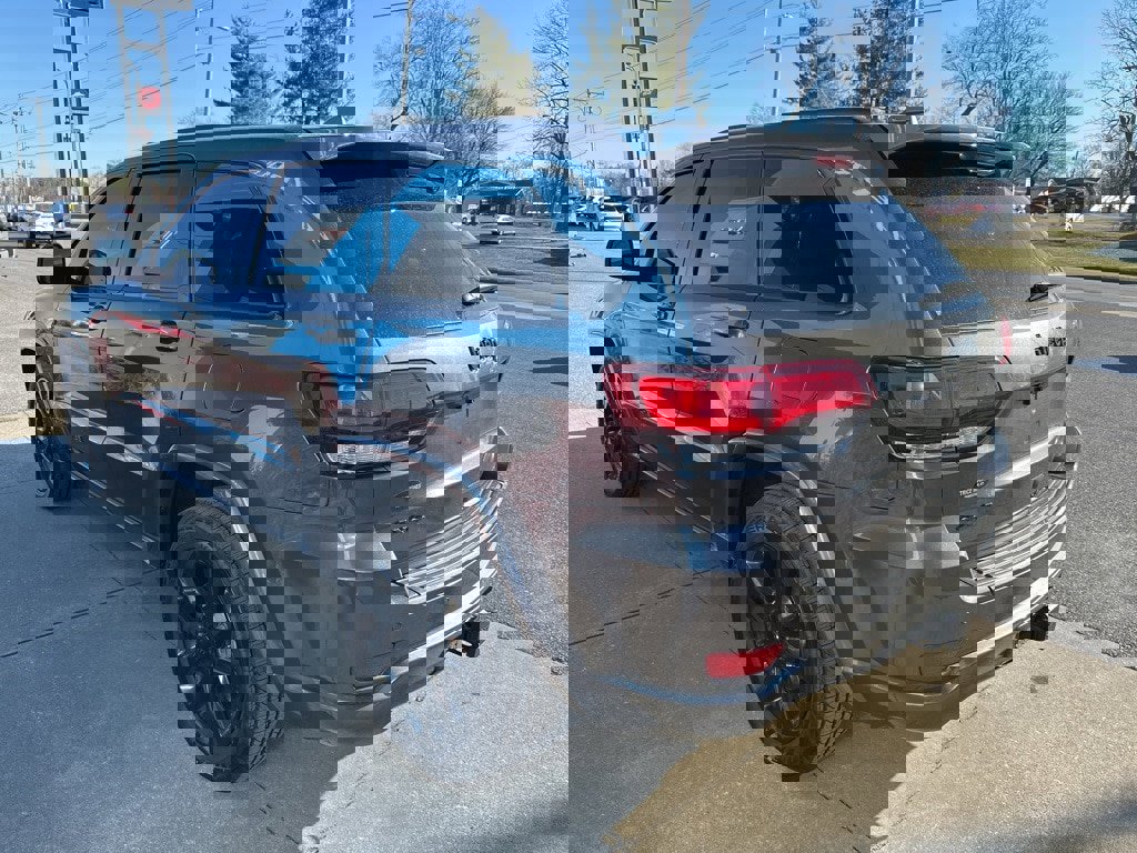 Used 2019 Jeep Grand Cherokee Altitude image 7