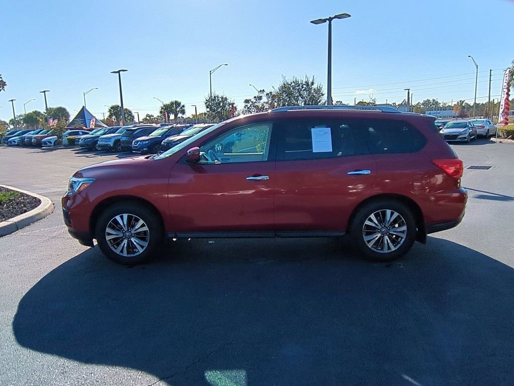 Used 2017 Nissan Pathfinder SL w/ SL Tech Package image 8