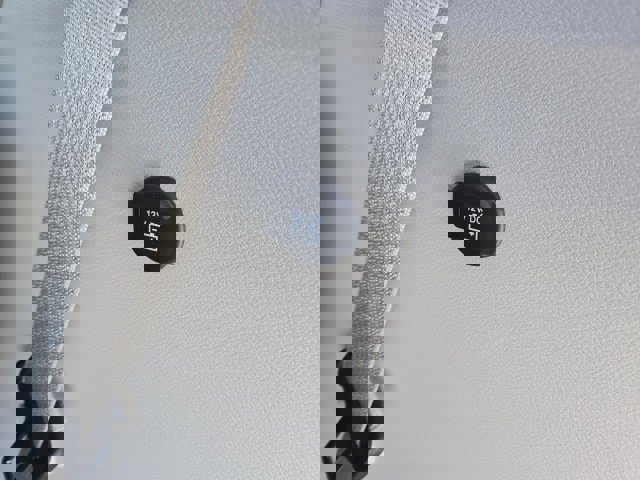 Used 2024 Chrysler Pacifica Touring-L image 6