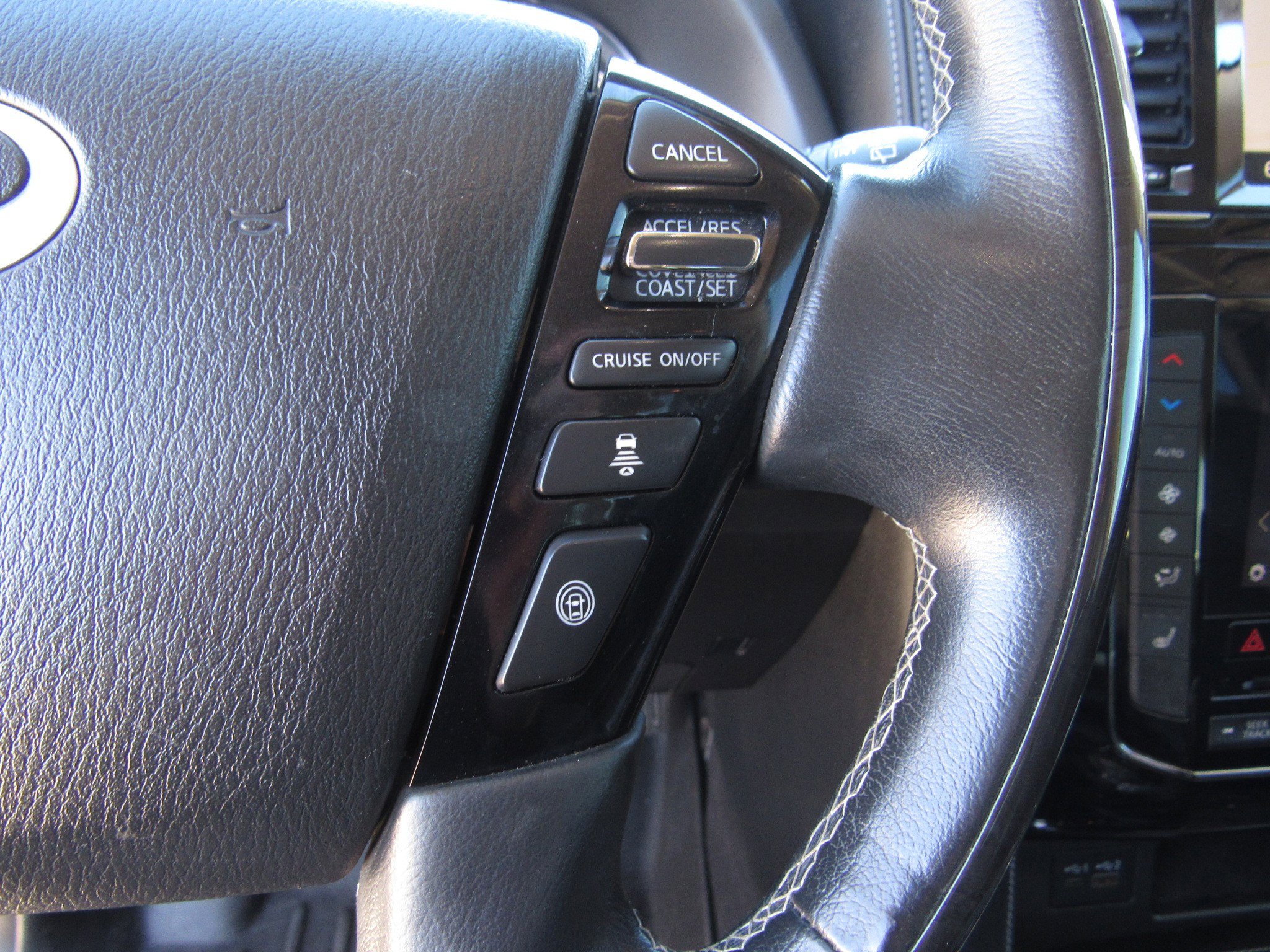 Used 2021 INFINITI QX80 Luxe image 28