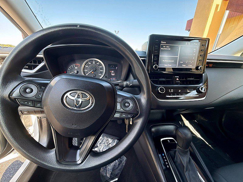 Used 2022 Toyota Corolla LE FWD image 12