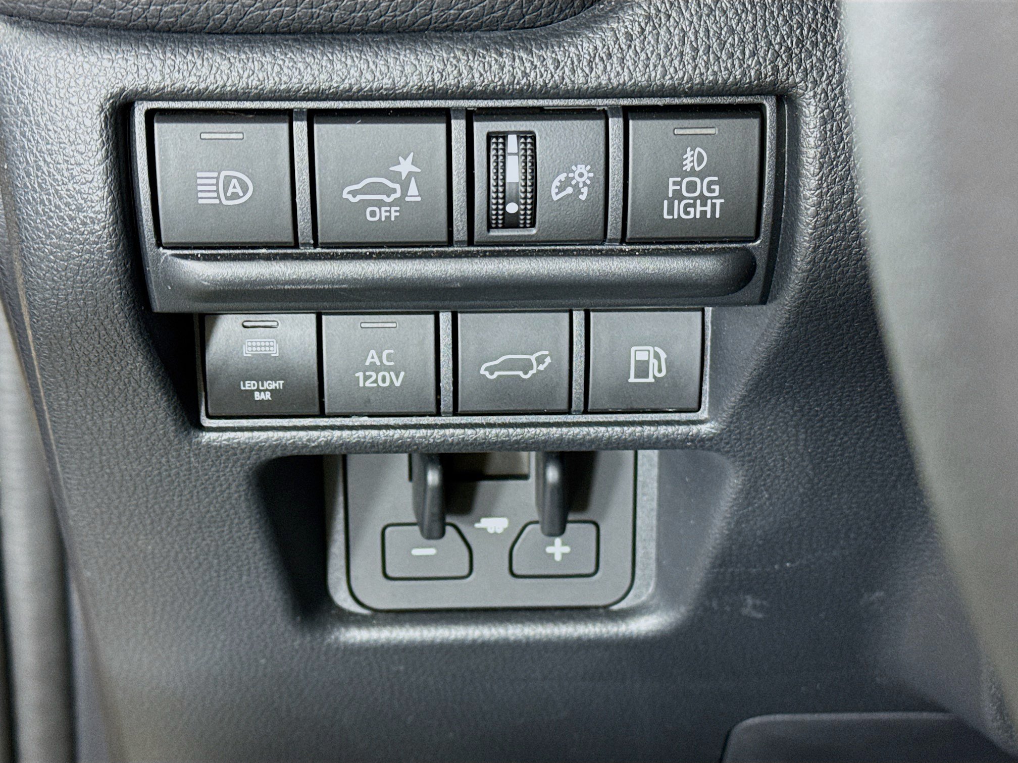 Certified 2025 Toyota Land Cruiser AWD/4WD image 10