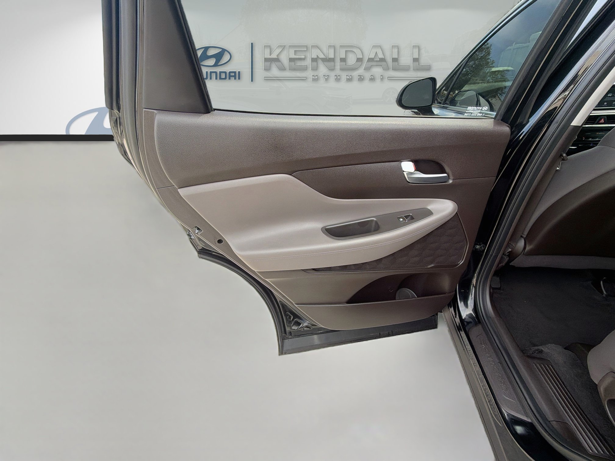 Used 2020 Hyundai Santa Fe SE FWD image 23
