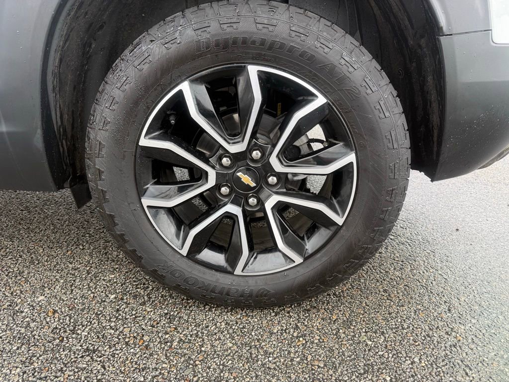 Used 2023 Chevrolet TrailBlazer ACTIV w/ Sun and Liftgate Package image 8