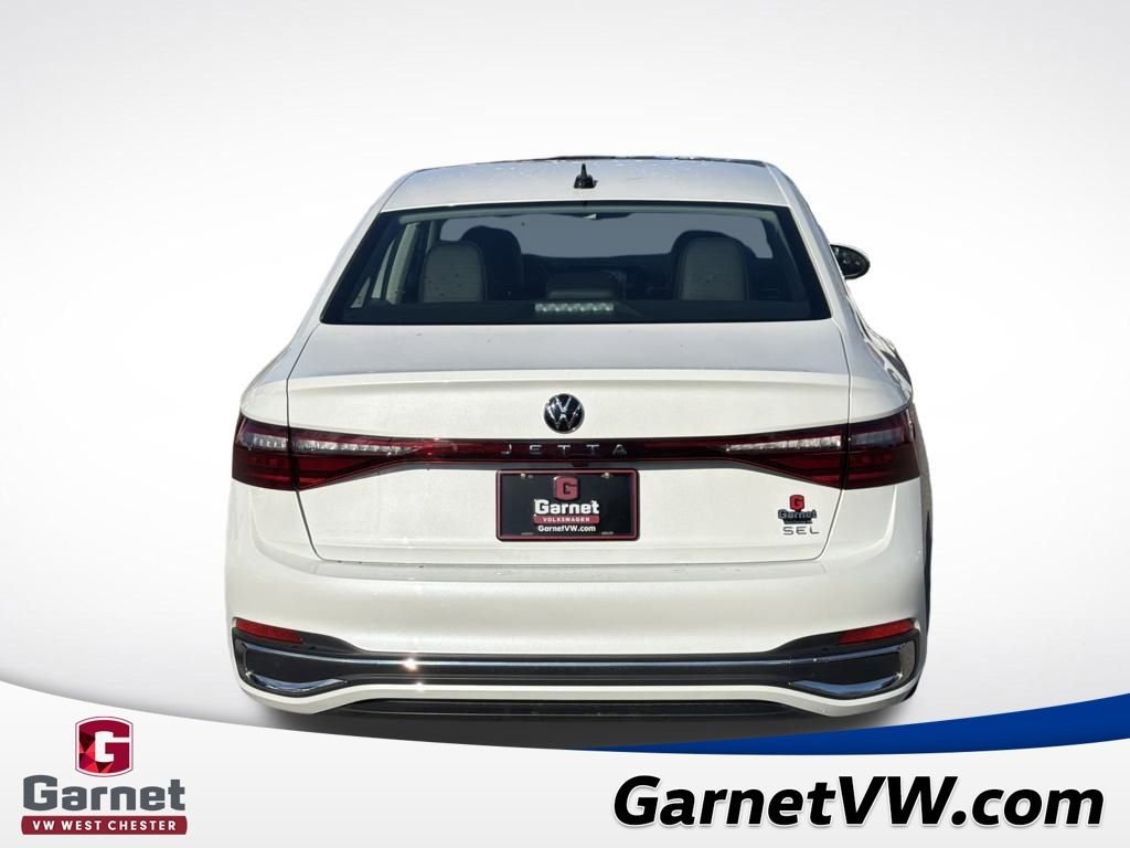 Used 2025 Volkswagen Jetta SEL image 4