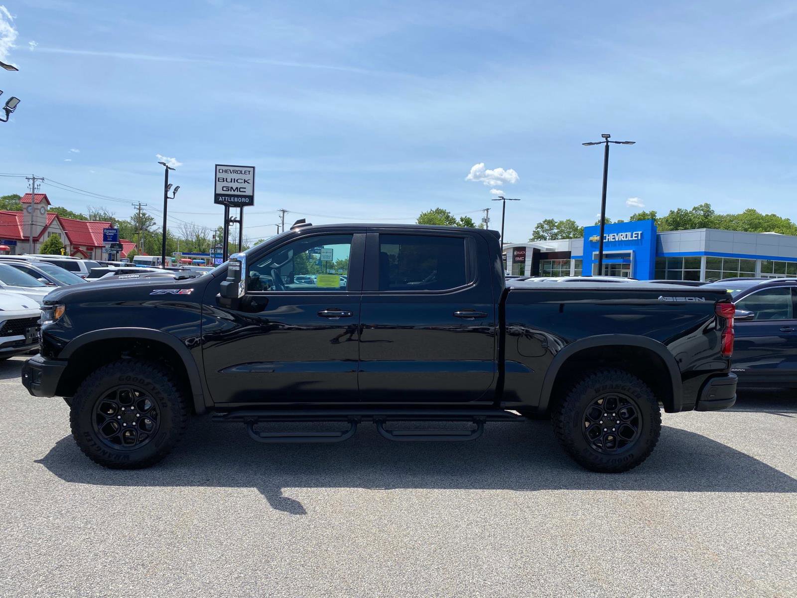 Used 2024 Chevrolet Silverado 1500 ZR2 w/ ZR2 Bison Edition image 2