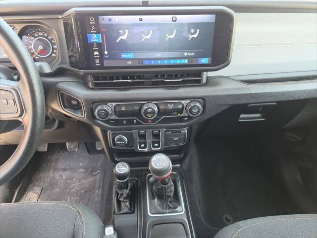 Certified 2025 Jeep Wrangler Sport AWD/4WD image 13