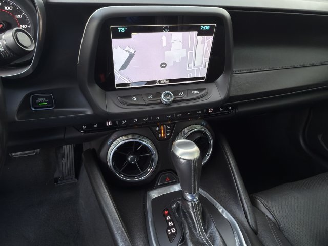 Used 2018 Chevrolet Camaro LT RWD image 16
