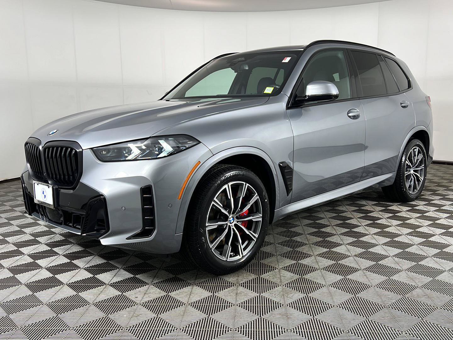 Certified 2024 BMW X5 xDrive40i w/ M Sport Package AWD/4WD image 19