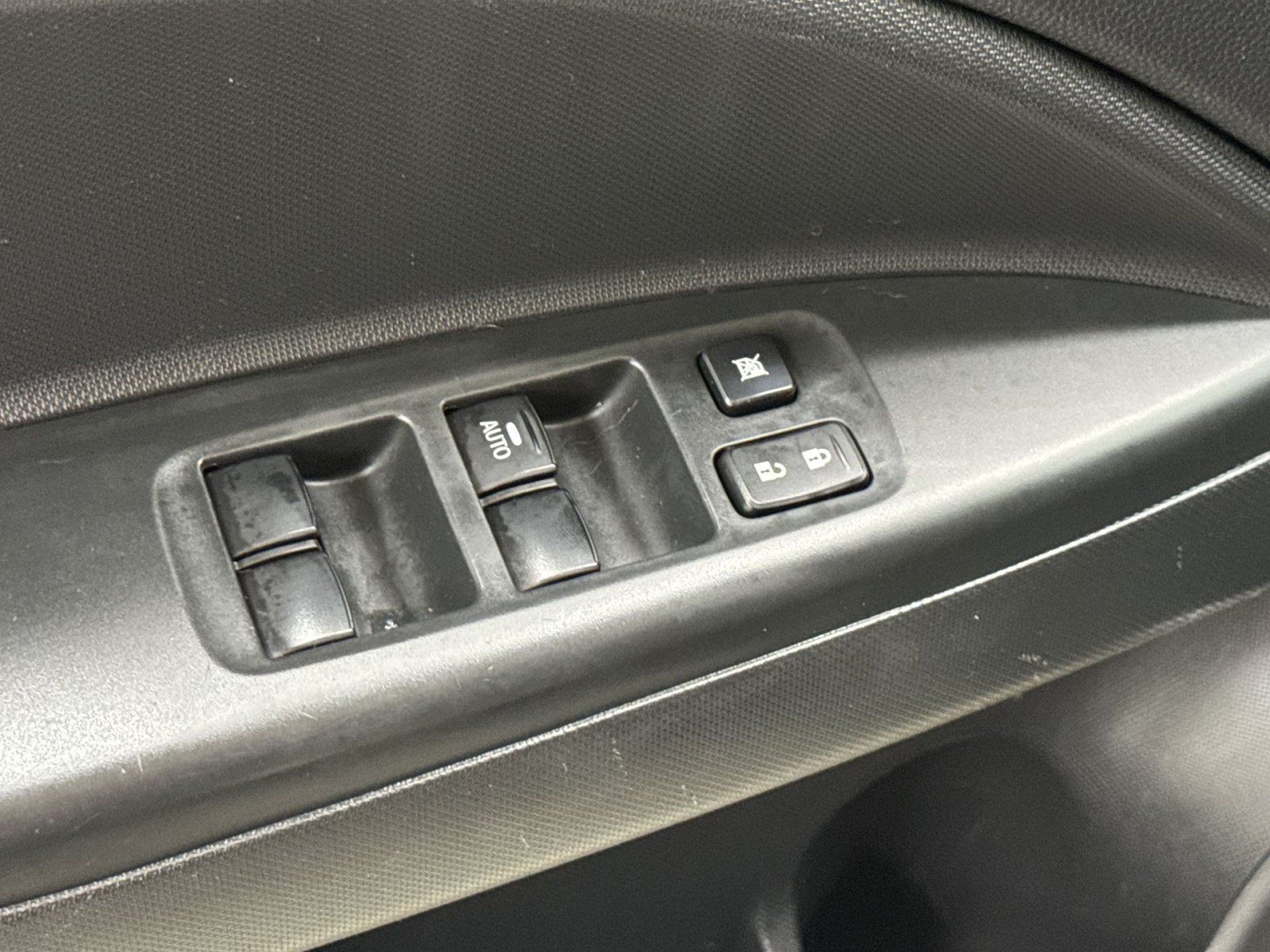 Used 2024 Mitsubishi Mirage ES FWD image 27
