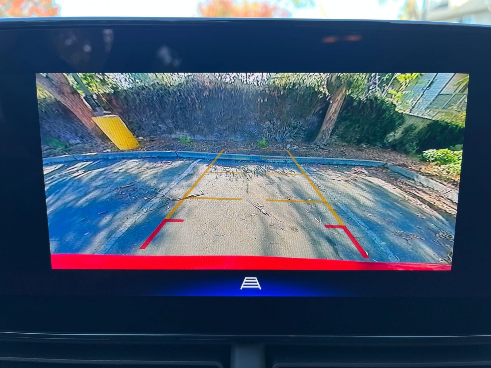 Used 2025 Chevrolet Trax LT image 17