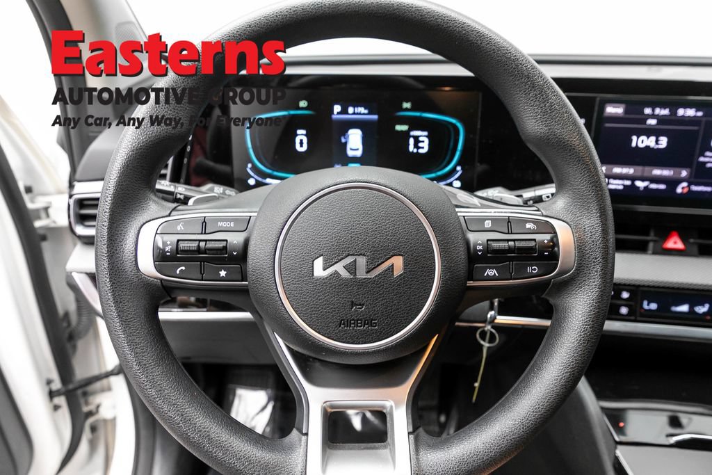 Used 2023 Kia Sportage LX AWD/4WD image 10