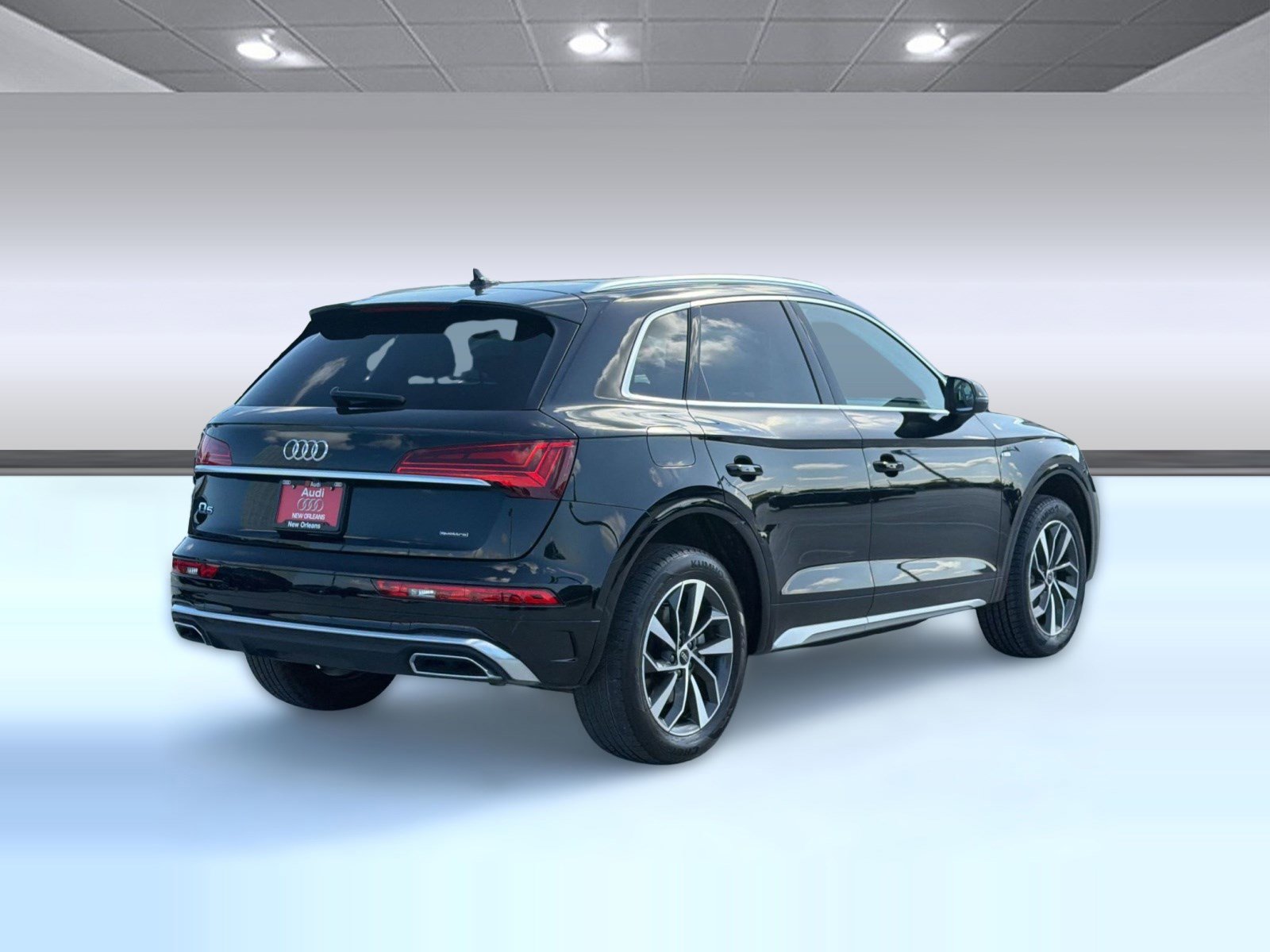 Certified 2023 Audi Q5 2.0T Premium Plus w/ Premium Plus Package AWD/4WD image 9