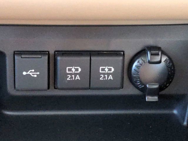 Used 2021 Toyota Highlander Limited image 23