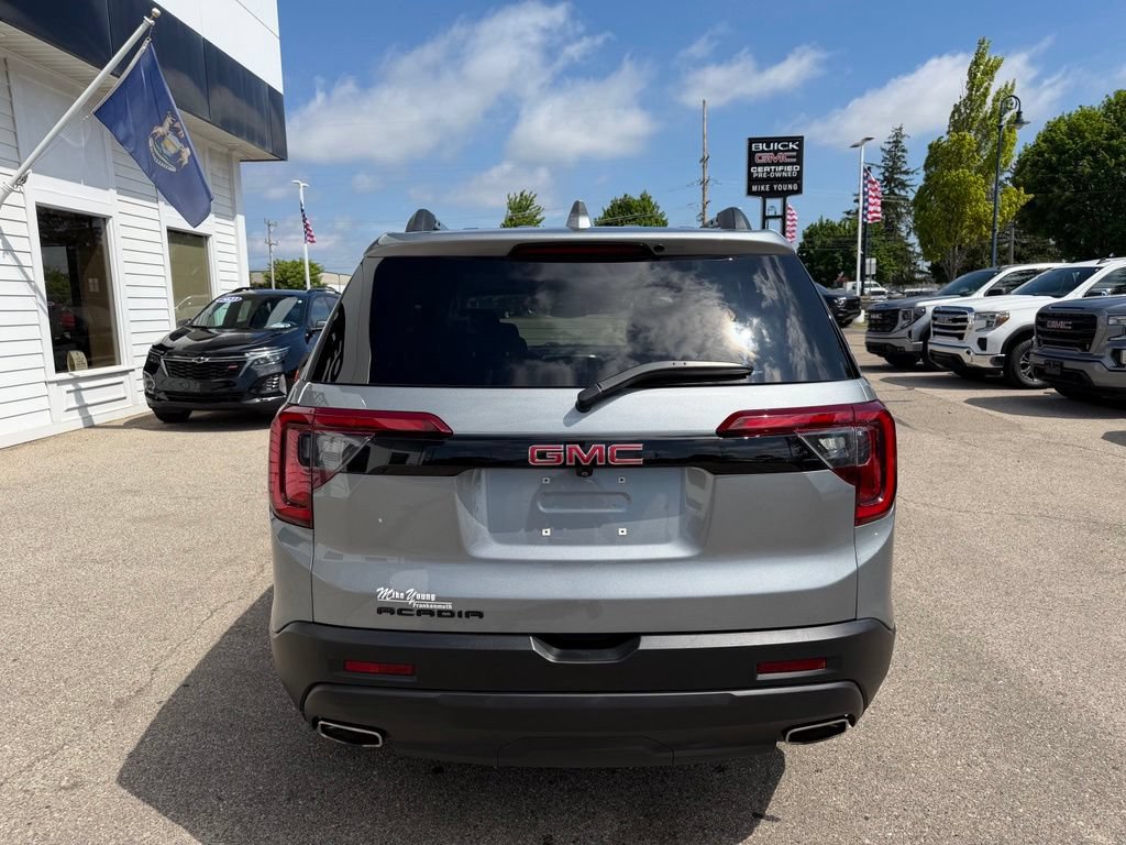 Certified 2023 GMC Acadia SLT w/ Elevation Edition FWD image 6