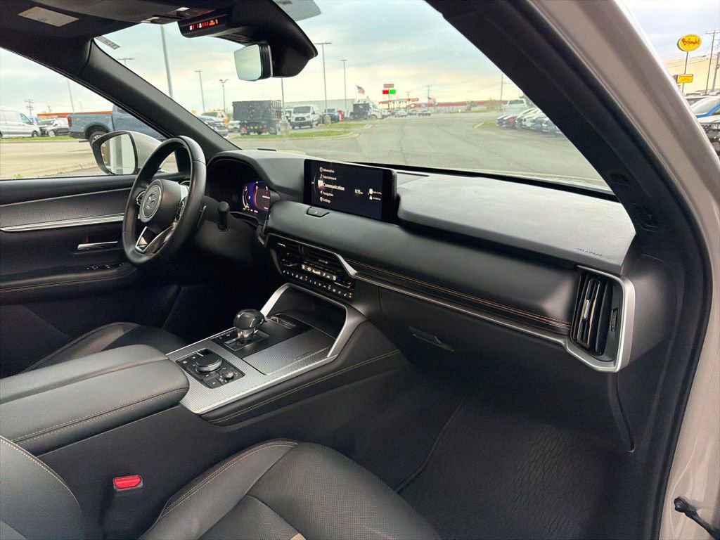 Used 2024 MAZDA CX-90 Plug-In Hybrid w/ Premium Plus image 22