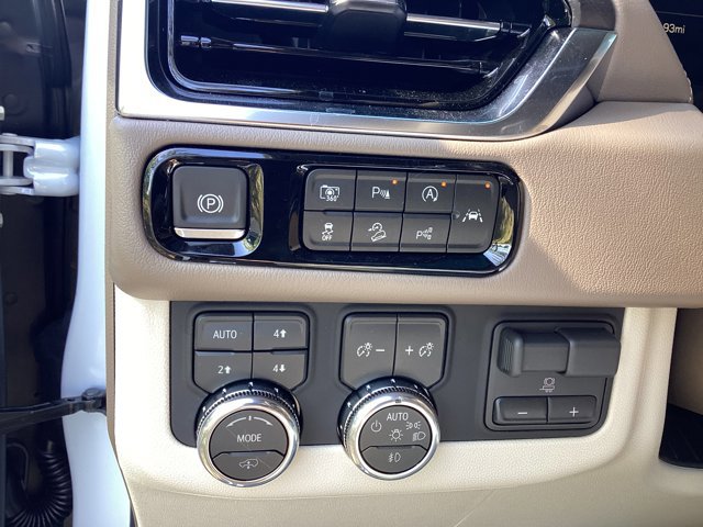 New 2026 GMC Yukon Denali w/ Denali Reserve Package AWD/4WD image 37