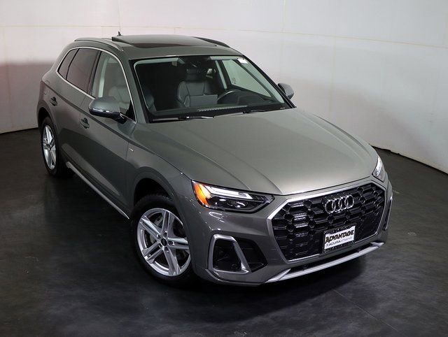 Used 2025 Audi Q5 e Premium Plus w/ Premium Plus Package image 7