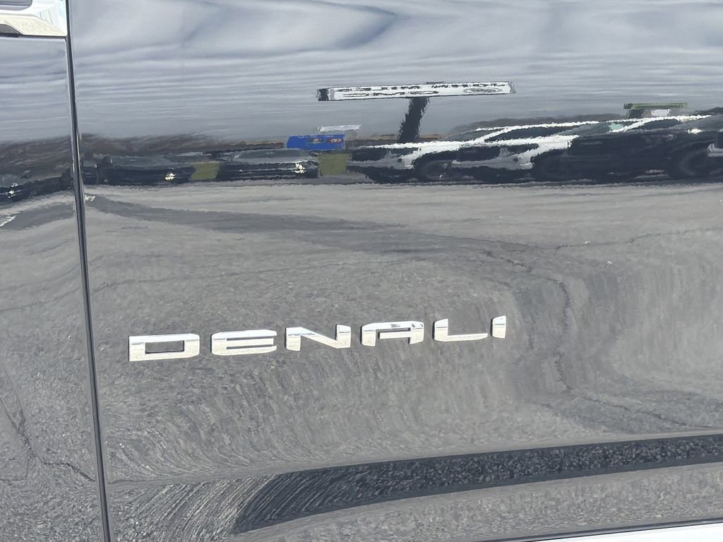 New 2026 GMC Yukon XL Denali w/ Sun & Power Step Package image 28