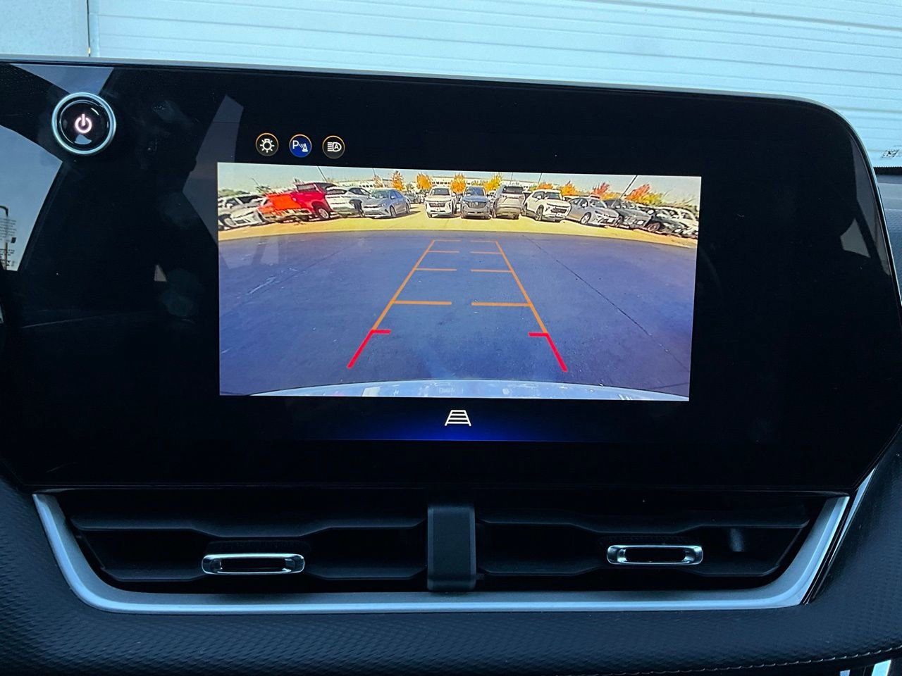 Used 2025 Chevrolet Equinox LT image 31