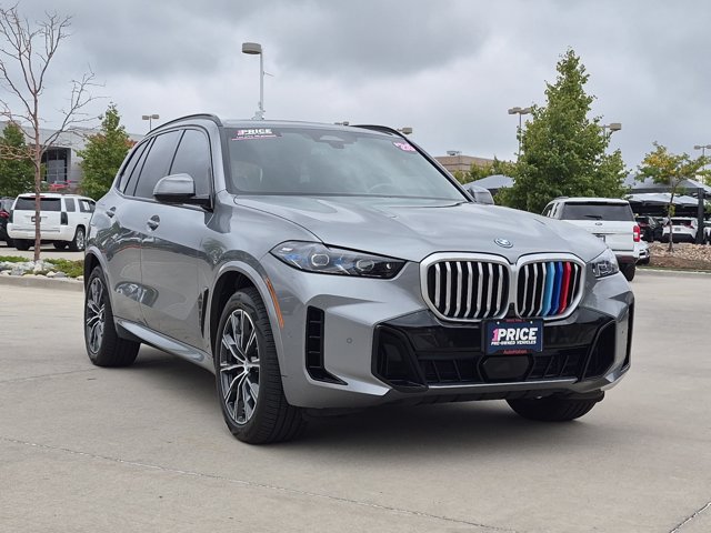 Used 2026 BMW X5 xDrive50e w/ M Sport Package AWD/4WD image 3