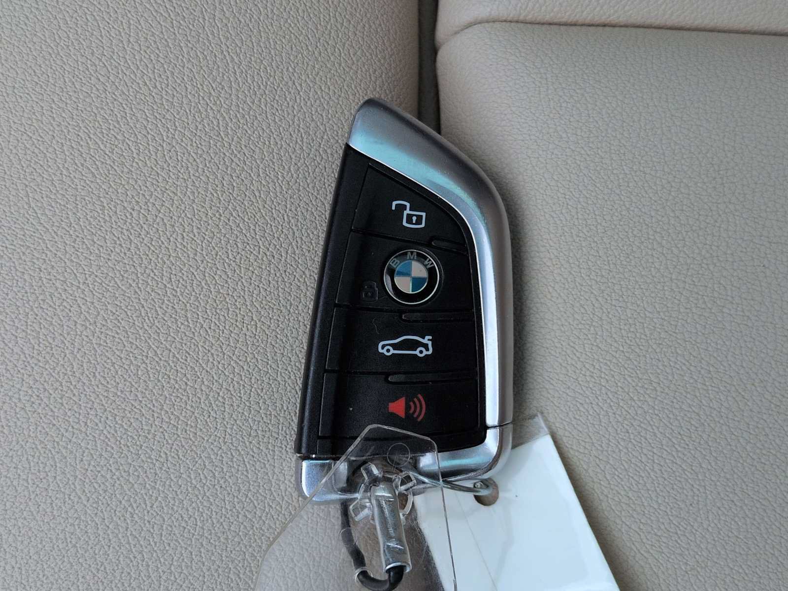 Used 2019 BMW 330i xDrive Sedan w/ Premium Package AWD/4WD image 36