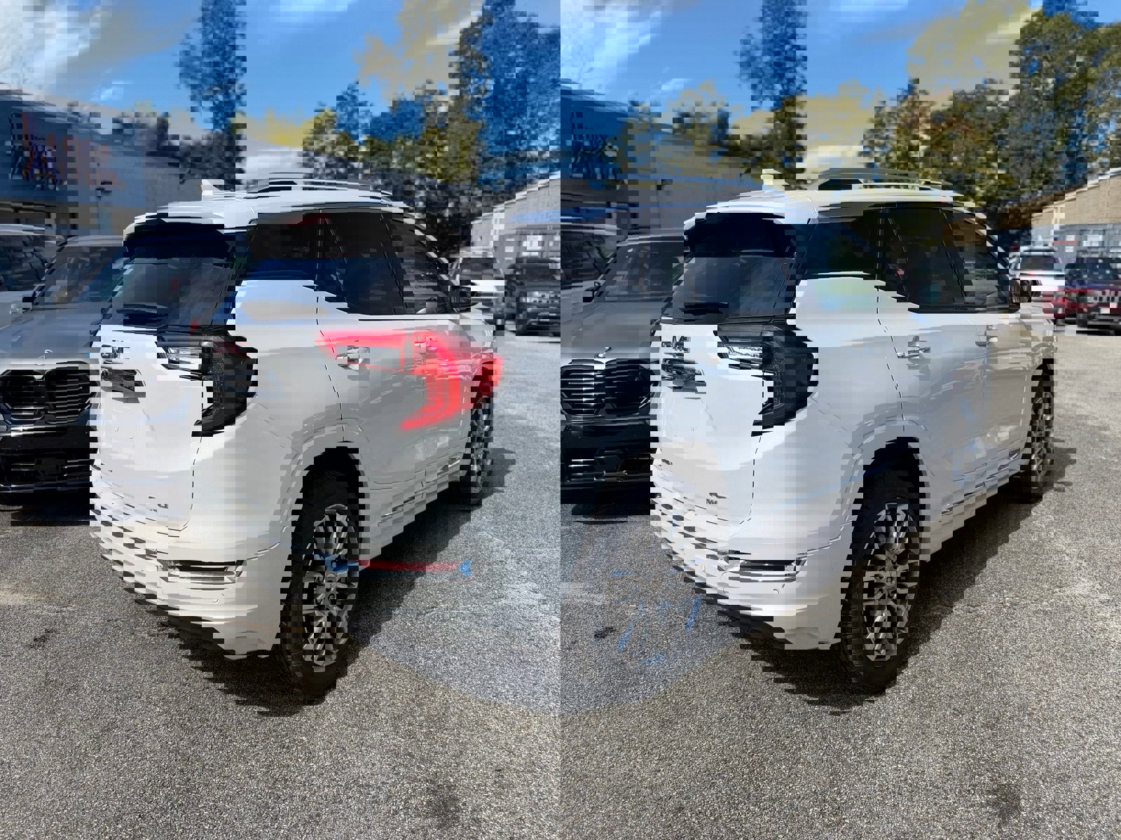 Used 2023 GMC Terrain Denali w/ Denali Premium Package image 4