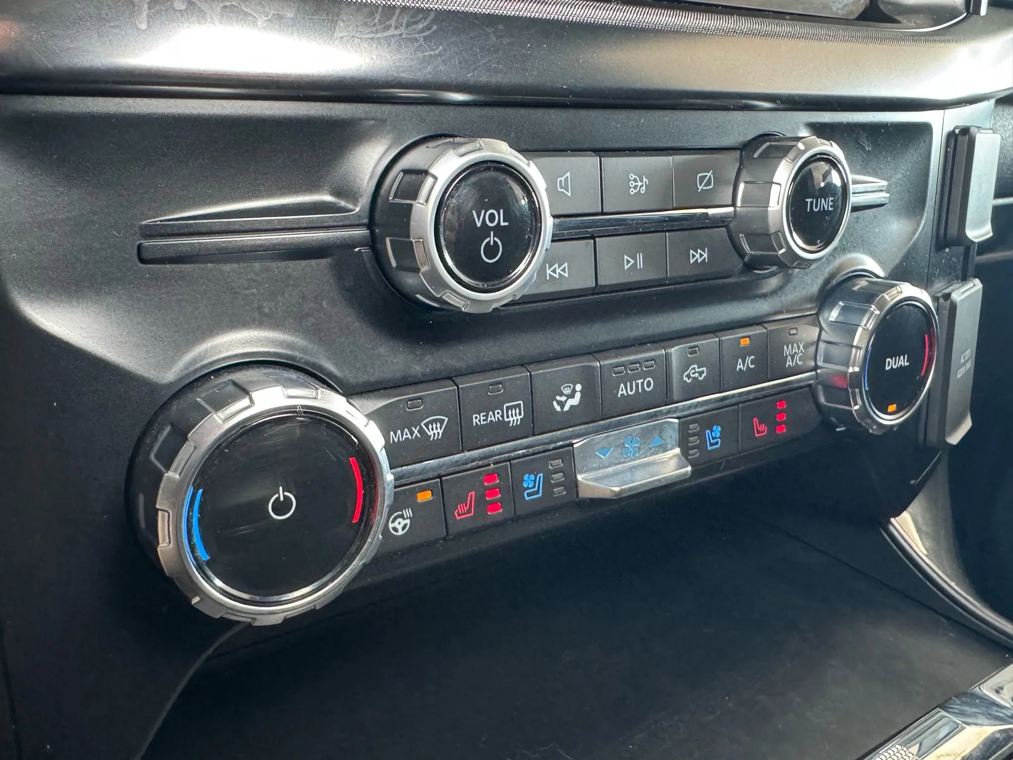 Used 2023 Ford F150 Tremor w/ Equipment Group 402A High image 31