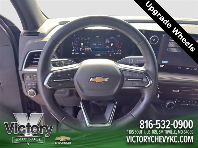 Used 2025 Chevrolet Suburban LS image 10