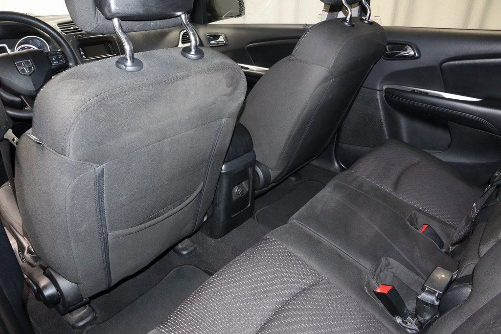 Used 2019 Dodge Journey SE image 19