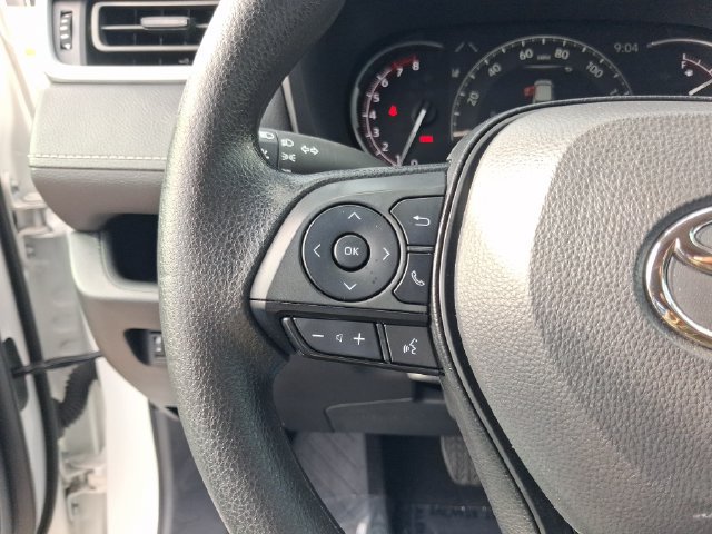 Used 2025 Toyota RAV4 LE FWD image 17