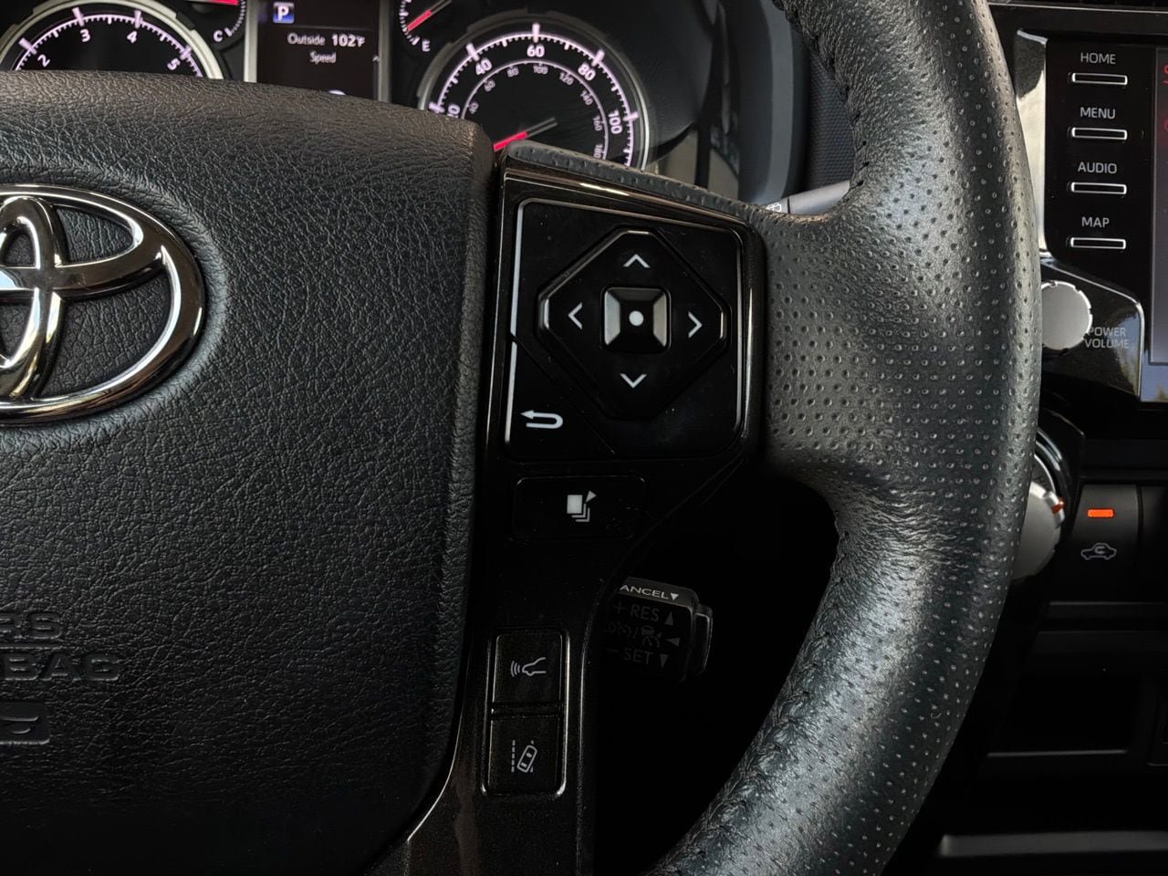 Used 2023 Toyota 4Runner TRD Off-Road AWD/4WD image 38